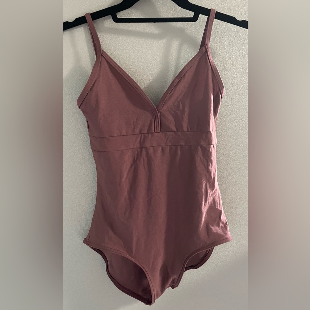 Yumiko “Zoe” style mauve leotard size L
